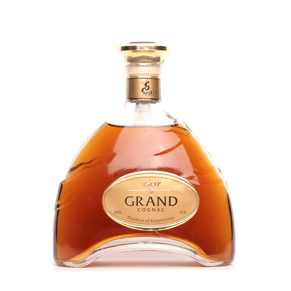Cognac grand. Коньяк Гранд Бреул. 5.Коньяк "Grand Breuil". Гранд Бреуил коньяк VSOP. Монте Чоко коньяк.